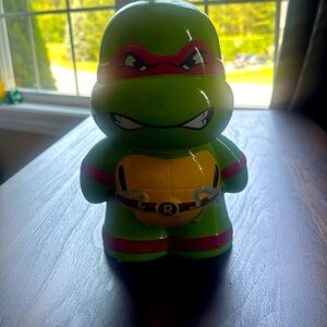 TMNT/Teenage Mutant Ninja Turtle Raphael Coin Bank 2015 - No base plug